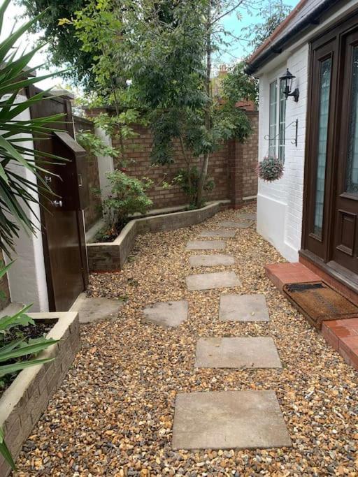 Charming Cottage In Hampstead Heath Londen Buitenkant foto